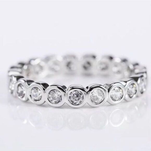 The Brilliant Bezel eternity band with zircon in Sterling Silver sz 7 - Picture 1 of 6